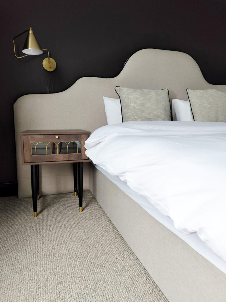 8336f6a2-51c8-4d5d-85e0-a049bbb36de0