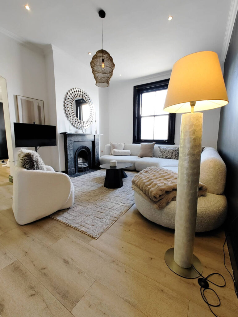 ebecc84c-8de0-47b6-b2b2-da3c9573f2d5